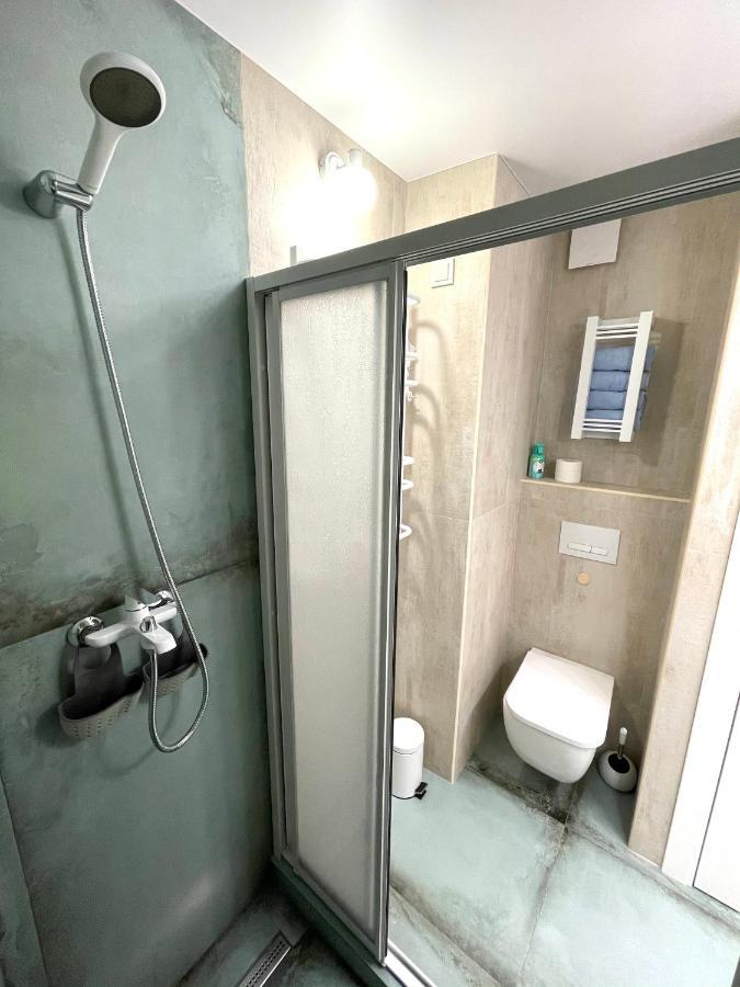 Novel Glebova Apartment Λβιβ Εξωτερικό φωτογραφία